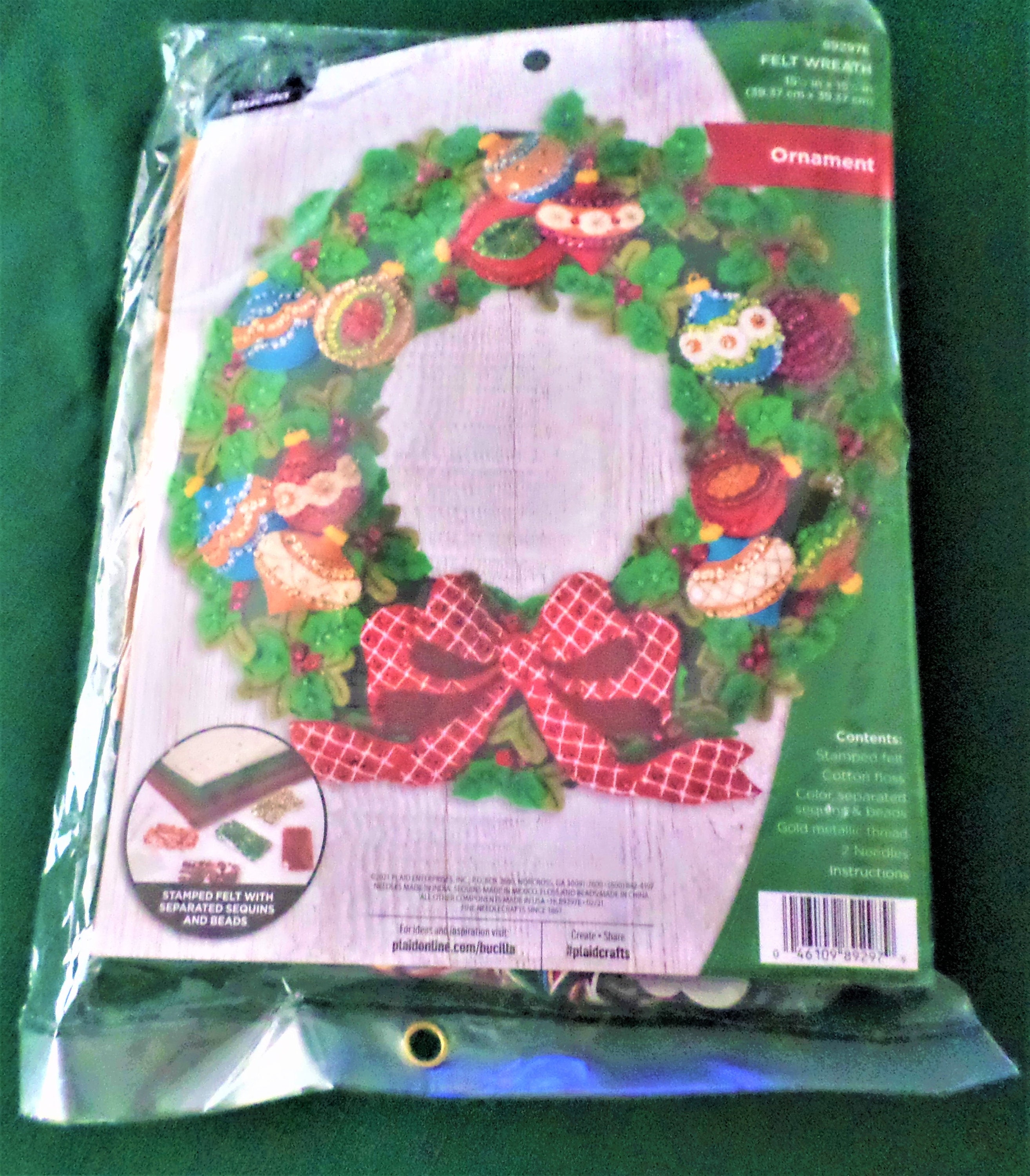 Bucilla CHRISTMAS ARK Felt Home Decor Kit 85333 14x11x6 when complete New/Unopened Bucilla CHRISTMAS ARK Felt Home Decor Kit 85333 14x11x6 when complete New/Unopened