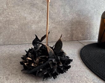 Mini Botanical Wreath Candle Holder -Modern Easter Bunny Ears  Decor -Black and Gold Leaf Wreath-Elegant Table Decoration