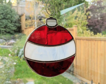 christmas bauble, tree baubles, xmas baubles, holiday decor, stained glass christmas ornament, christmas tree decor, stained glass decor