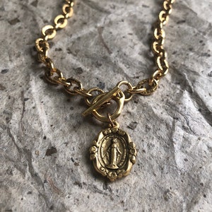 Collar con cadena de medalla milagrosa - Oro envejecido - Cadena de consagración - Regalo para católicos - Devoción mariana - Regalo para mujeres - Cierre de palanca