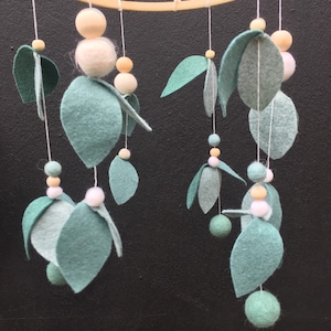 15% off for Jan 2023,Leaf Mobile, Forest Mobile, Green Mobile, Boho Room Touch of Greenery, Gender Neutral