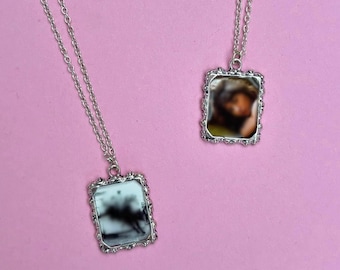 ¡Collar personalizado con la portada del álbum! Póster de la portada del álbum, láminas de la portada del álbum, joyería con la portada del álbum, camiseta con la portada del álbum, merchandising del artista, artículos personalizados del artista