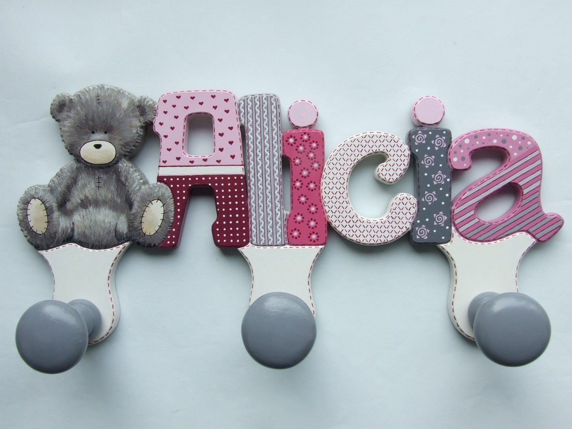 porte manteau en 6 lettres