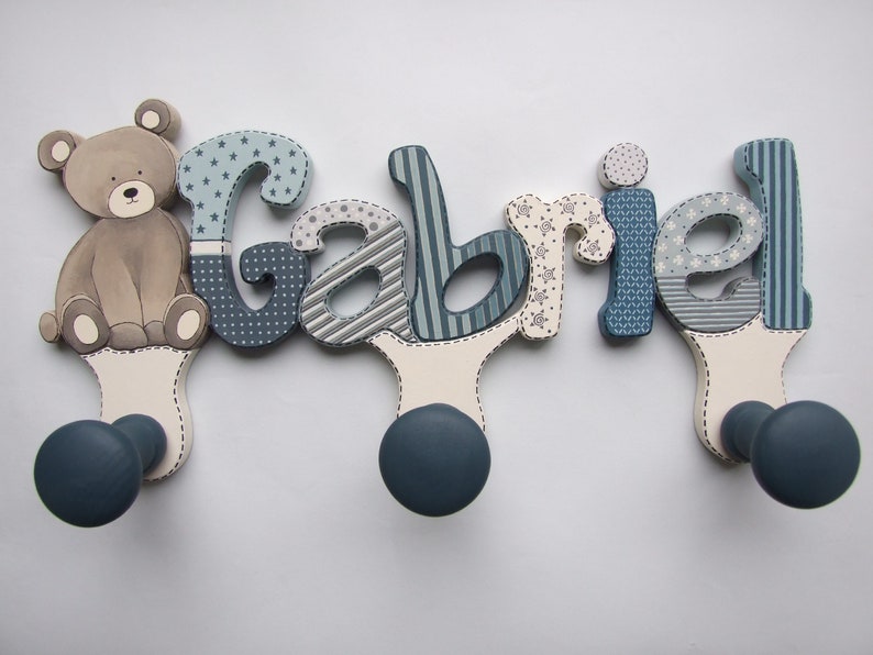 porte manteau 6 lettres