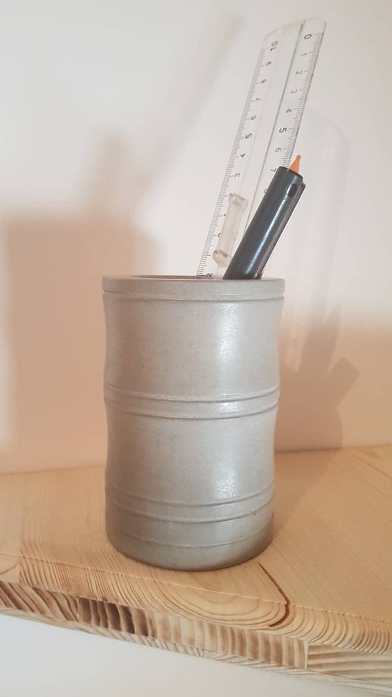 Porte-stylos en Béton Effet Bambou