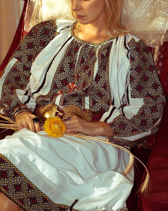 Antique ethnic dress/ collection/ folk