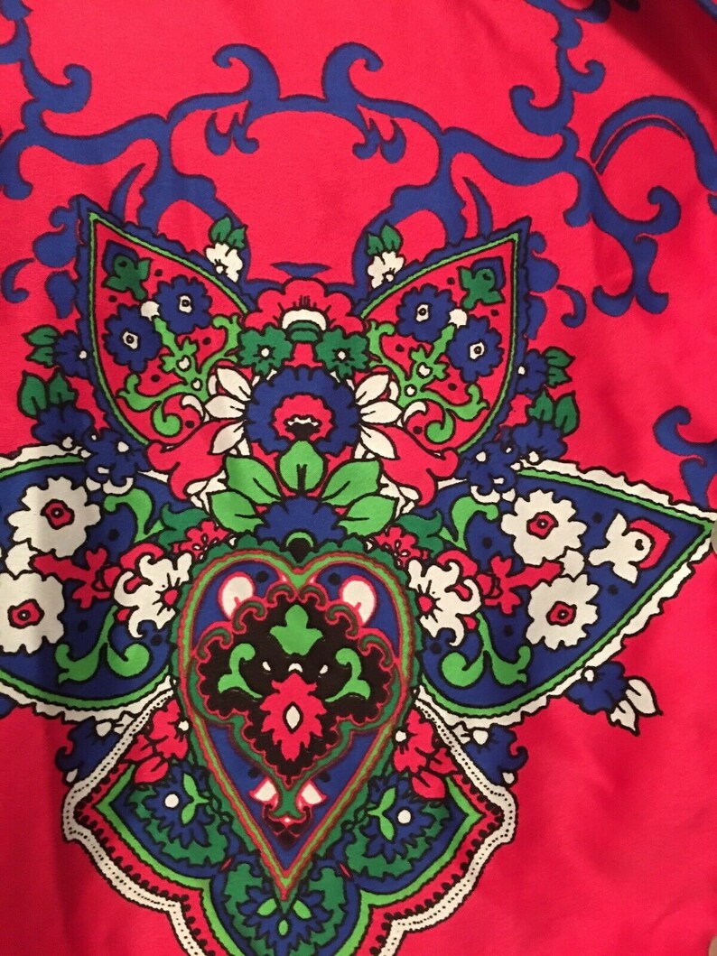 Natori Paisley Pajama Set Looks Medium