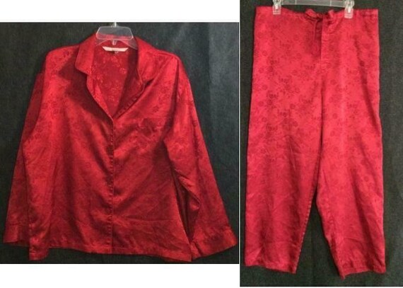 Victoria’s Secret Red Pajama Set Ladies Large Sati