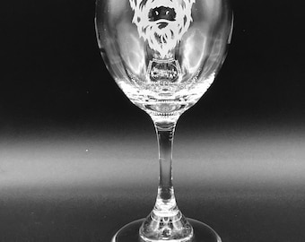 Highland Cow Etched Wine Glass, 14oz Wine Glass, Custom Etched, Hand Crafted, Highland Cow Design, Adorable Cow, Polka Dot Bandana