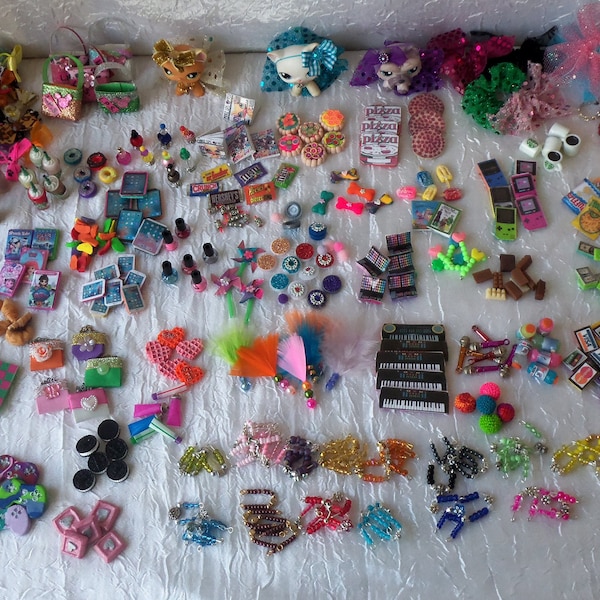 Littlest Pet Shop Lot of 20 RANDOM Accessories Custom Handmade, LPS, Skirt, Bakery, Food,