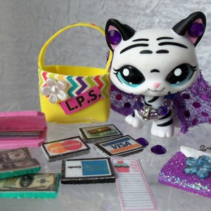 Littlest Pet Shop LPS Accessories Lot of 14 custom Clothes Purse Checks Tote, LPS