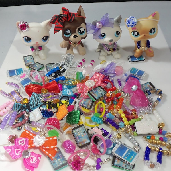 Littlest Pet Shop, LPS 4 Pc. Accessories Custom Random Lot of 4,  Necklace, Bow, Cell Phone and Earrings,NO PETS