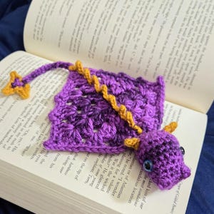 Crochet Bookmark Dragon / Wearable Finger Dragon