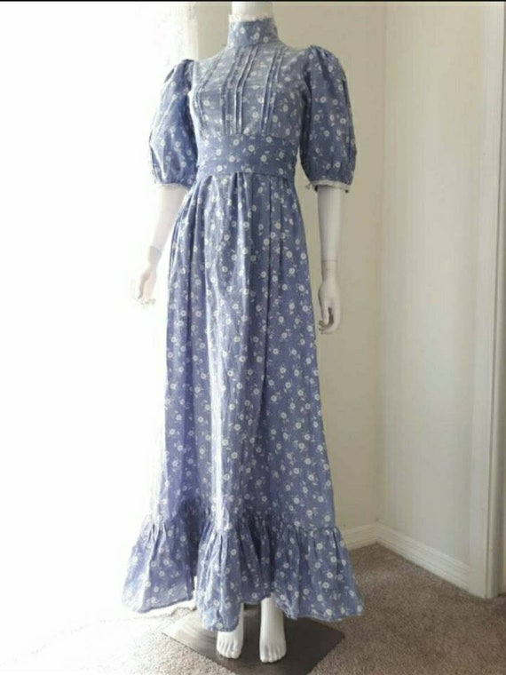Vintage 1970's Laura Ashley Blue Prairie Victorian