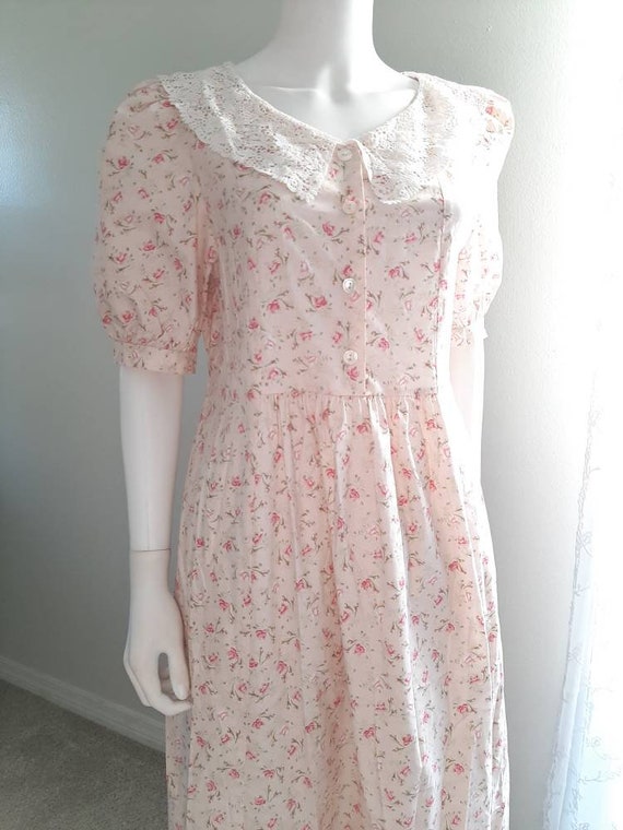 Pretty Vintage Laura Ashley Rose Cotton Lace Dress