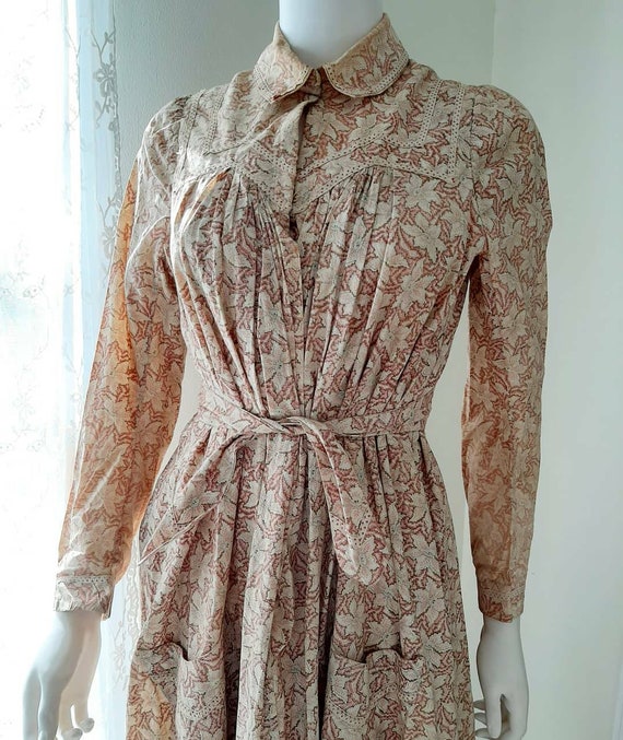 Antique Edwardian Printed Cotton Calico Wrapper Dr