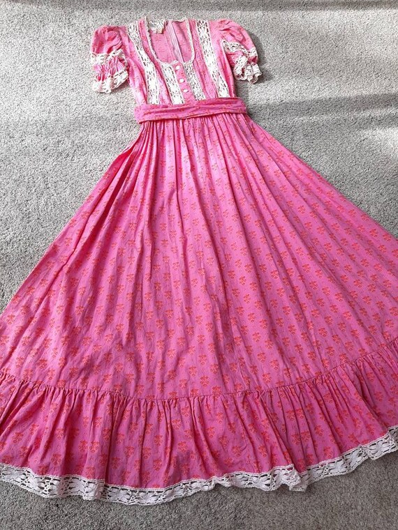 Rare Vintage 1970s Laura Ashley Pink Puffed Sleeve