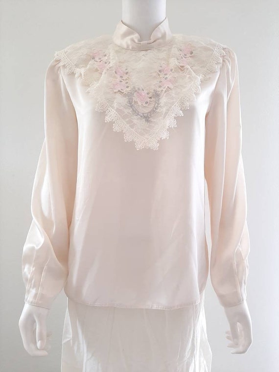 Vintage 80s Romantic Silk Embroidered Rose Lace Bl