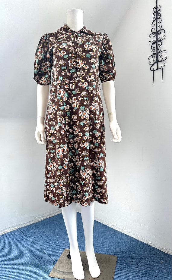 Vintage 1930s 1940s Daisy Rayon Tea Dress - image 2