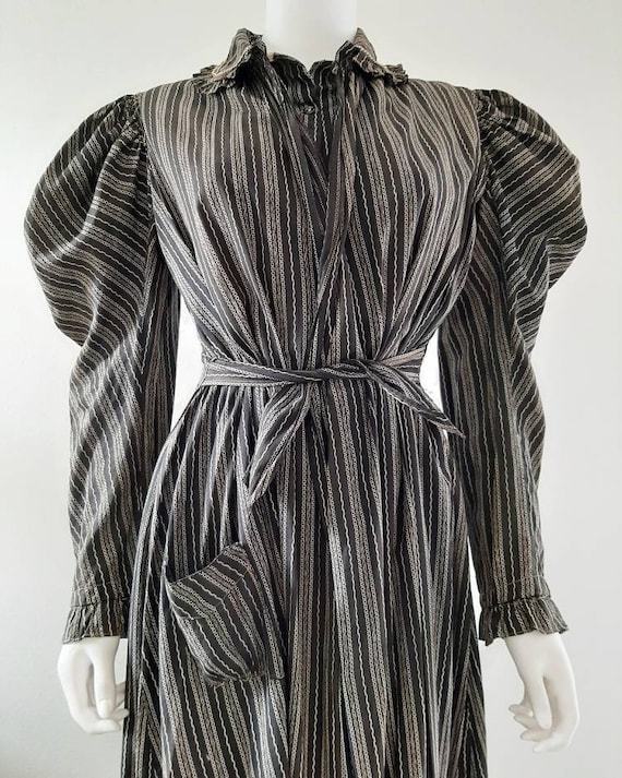 Antique Victorian 1890s Black Calico Mutton Sleeve