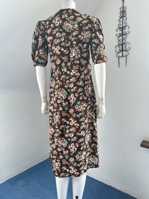 Vintage 1930s 1940s Daisy Rayon Tea Dress - image 3