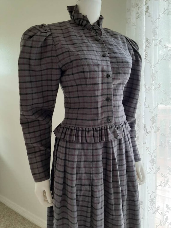 Vintage Laura Ashley Puffed Sleeve Victorian Style