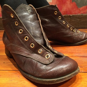Womans Vintage Italian Leather Shoes