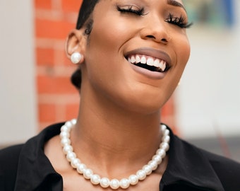 Pearl Necklace and Earrings Set, Pearl Jewelry Set, Wedding Jewelry, Bridal Jewelry Set, White Pearl Necklace, White Pearl Earrings