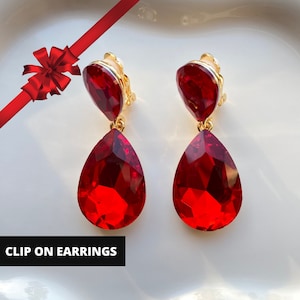Red Clip On Earrings, Red Crystal Drop Earrings, Clip Earrings, Statement Earrings, Minimal Earrings, Gift for her, Gift for Mom
