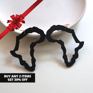 Oorbellen Afrikakaart, etnische oorbellen, Afrikaanse oorbellen, houten oorbellen, tribal oorbellen, afrocentrische oorbellen, cadeau voor haar, zwarte oorbellen