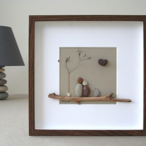 Pebble Art Paar, Pebble Art Paar mit Katze, Pebble Art Bild, Pebble Art Familie mit Katze, Paar mit Katze, Pebble Art Katze, einzigartiges Geschenk