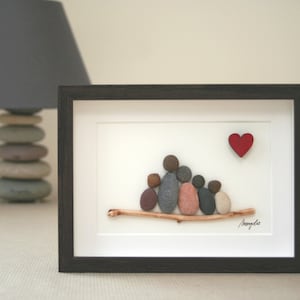 Pebble art family of 5, Pebble art picture, Pebble art family of five, Family gift, Pebbel art couple with children, present, family gift