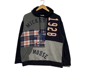 Vintage Mickey Mouse Disneyland sweatshirt hoodie pullover