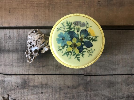 Vintage Yellow Plastic Stackable Trinket Dish - T… - image 6