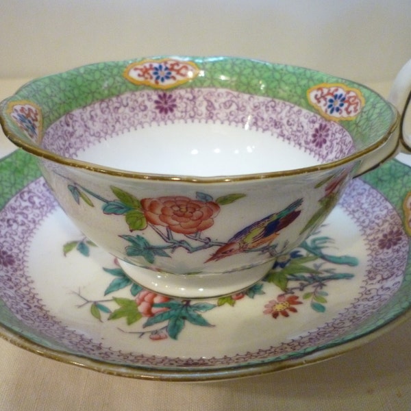 Tasse à thé en porcelaine Anglaise époque Victorienne - Victorian English porcelain teacup