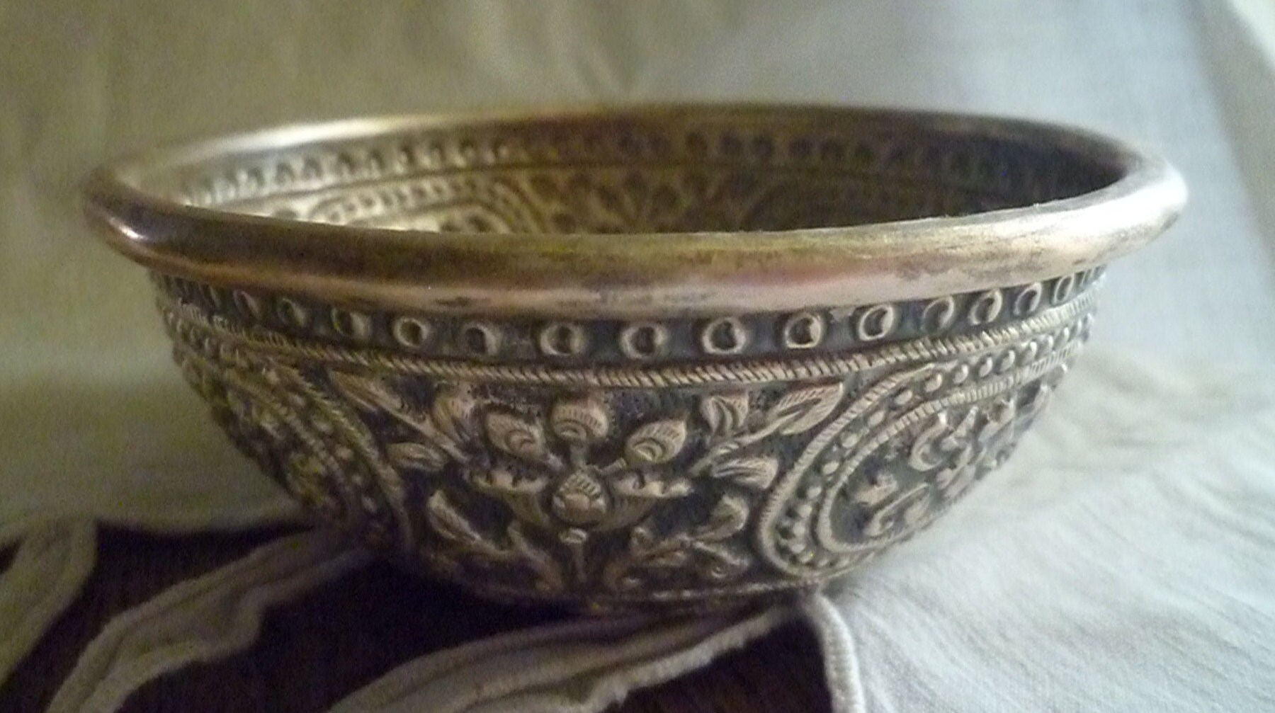 Bol à Offrande Tibétain en Argent - Tibetan Silver Offering Bowl