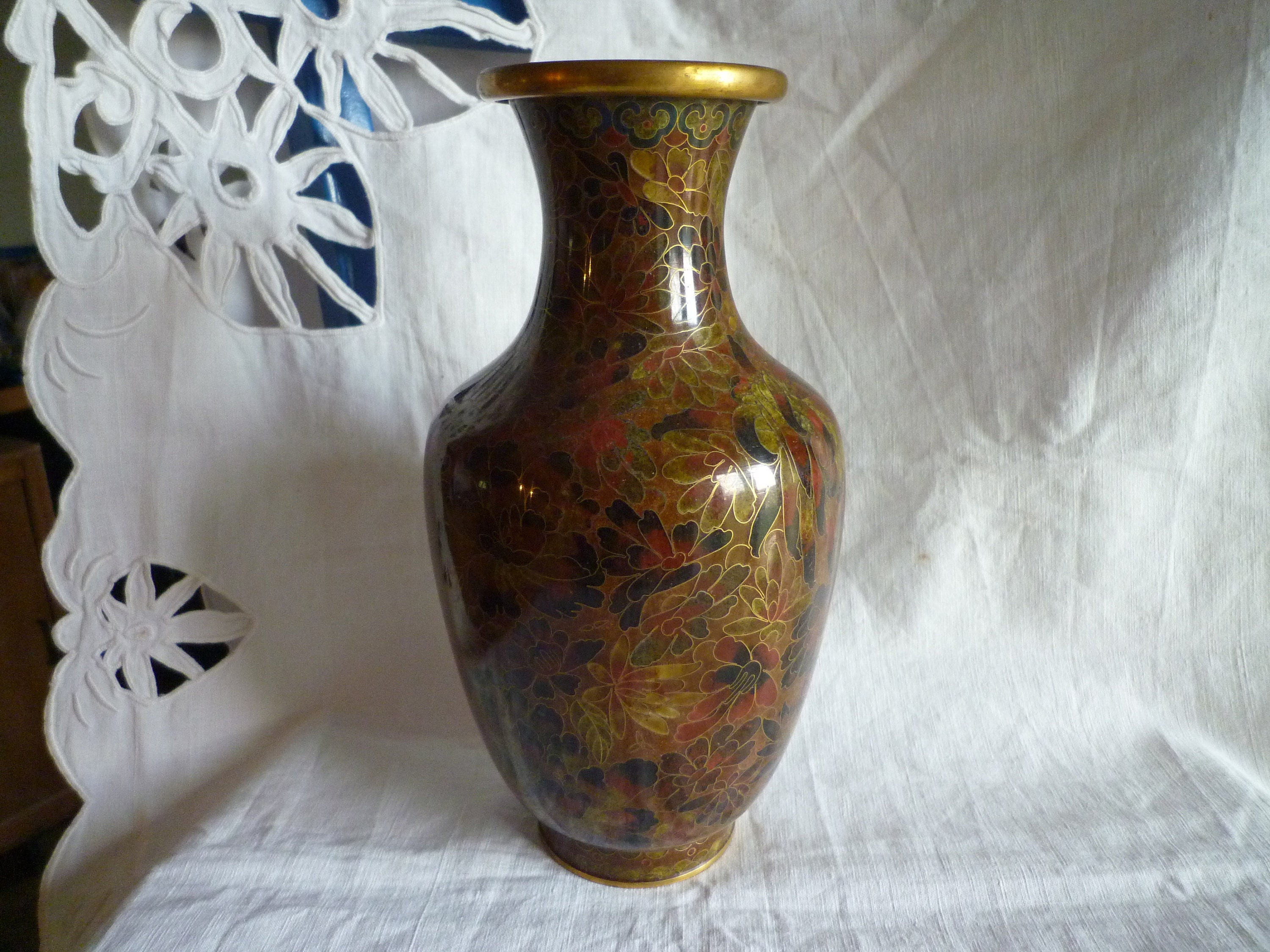 Vase Asiatique en Émaux Cloisonnés Décor Floral - Asian Vase in Enamels Decor