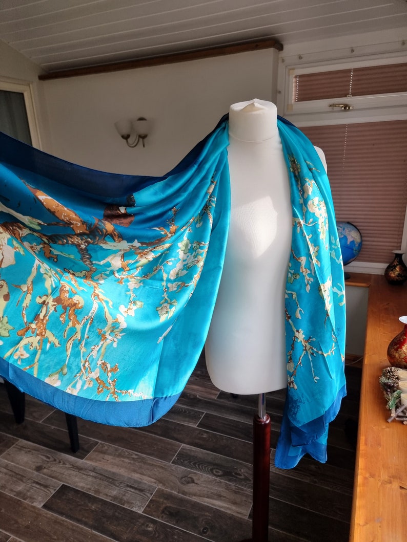 Écharpe en soie 100 % pure soie Van Gogh Turquoise Amandier en fleurs imprimé foulard en soie bleu Foulard en satin de soie de luxe Turquoise