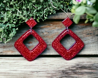 Handmade glitter resin diamond hoop earrings - resin hoop earrings - glitter hoop earrings - glitter earrings - retro hoop earrings - red