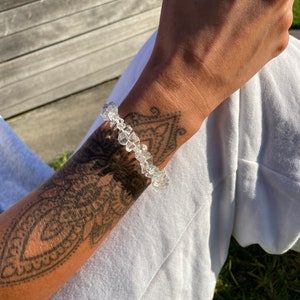Clear Quartz Chip Bracelet | Unisex Bracelet | Crystal Jewellery | Woman’s Mens Jewellery | Clear Quartz Crystal Bracelet | Master Healer