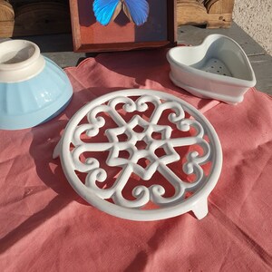Cast iron cooling rack deals