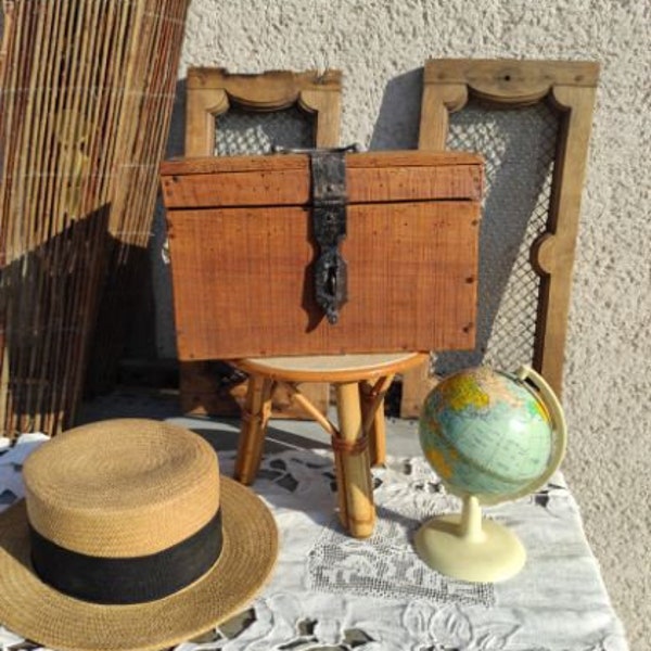 Boîte en bois et fer - coffre en bois rustique - boîte à outils de ferme- malle vintage français années 40