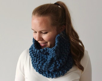 Blue Chunky Knit Cowl - Wool Blend Winter Scarf