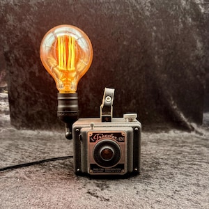 Vintage 1948 Time Traveler Camera Lamp with Round Edison Bulb