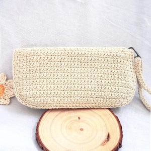 Handmade Cotton Crochet Clutch Wallet for Women – 4.5 x 8 Inches – Customizable Size – Zipper Closure