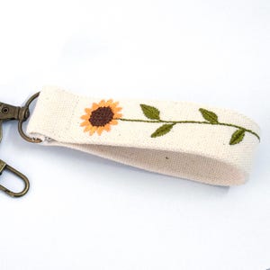 Porte-clés personnalisé tournesol, nom personnalisé porte-clés, porte-clés floral brodé, cadeau enseignant image 9