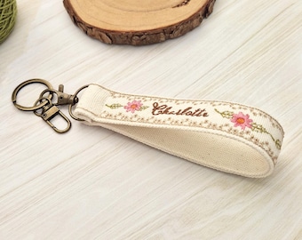 Car Keychain- Embroidered Daisy Canvas Wristlet Keychain – Personalized Name Bag Charm