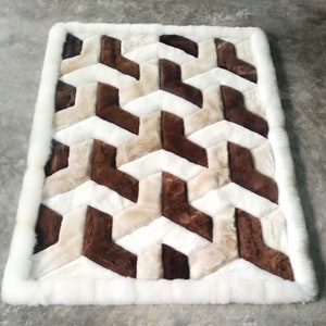 Baby Alpaca Fur Rug with Geometric Design. Handmade  in Peru. AR0517