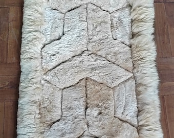 Luxurious Baby Alpaca Fur Rug - Ethical Alpaca Fur Rug Handmade in Peru. (EE)