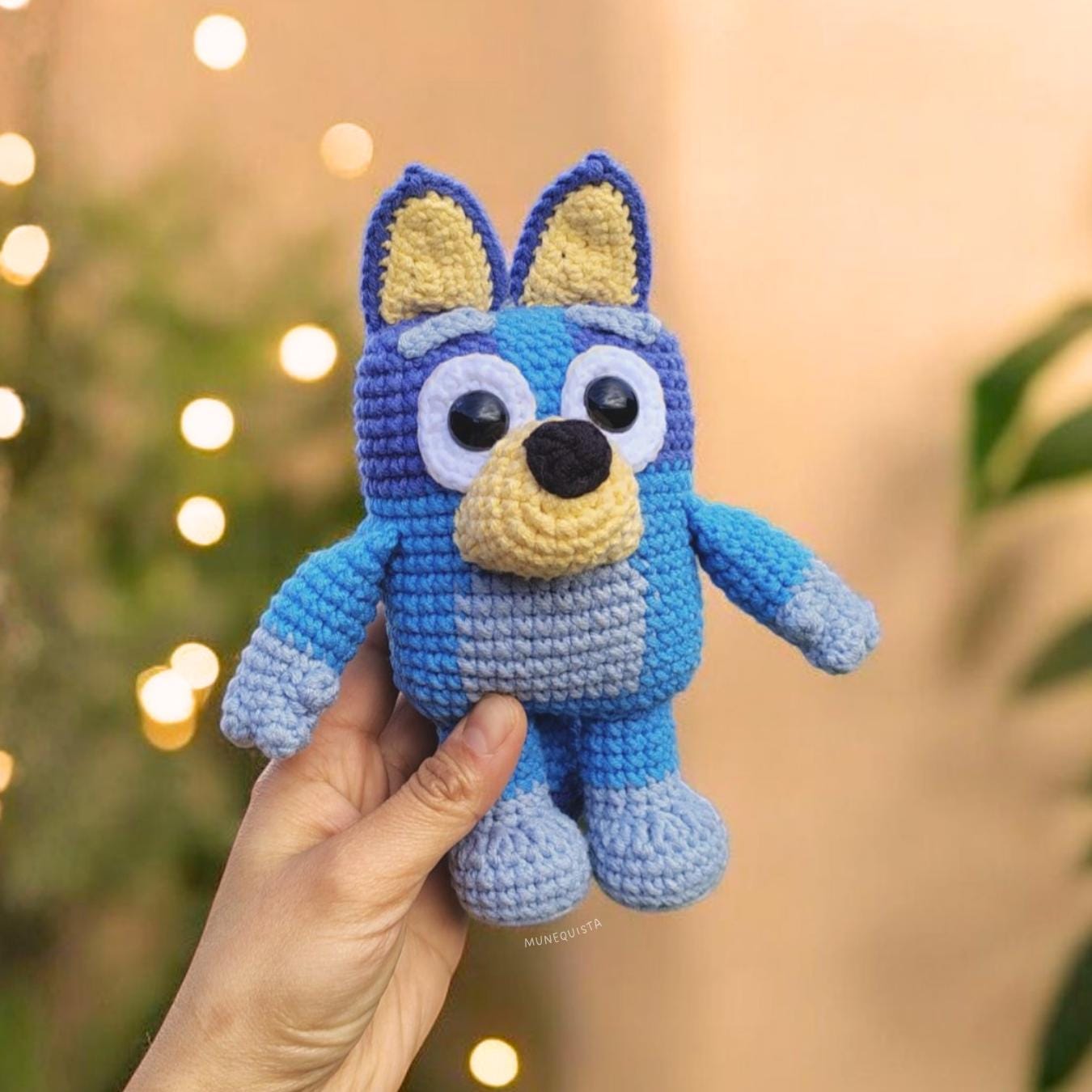 Heeler Amigurumi Pattern in English and Spanish